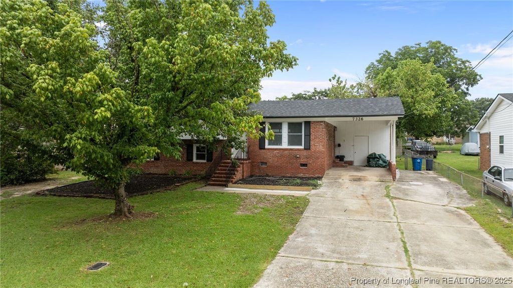 7326 Hyannis Drive, Fayetteville, NC 28304