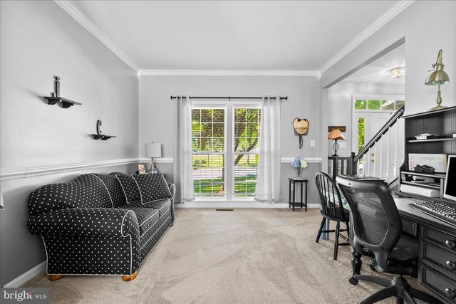 8 ROYAL CROWN CT, Germantown, MD 20876