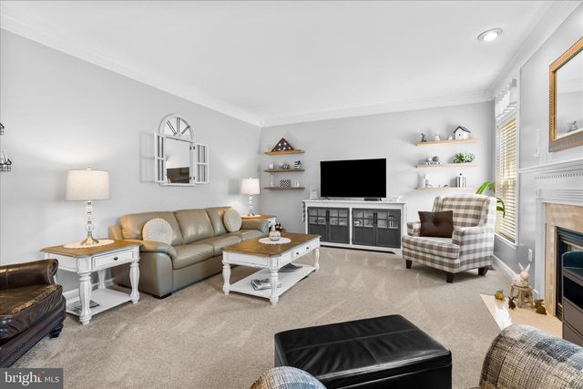 8 ROYAL CROWN CT, Germantown, MD 20876