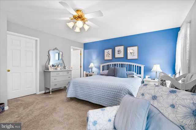 8 ROYAL CROWN CT, Germantown, MD 20876
