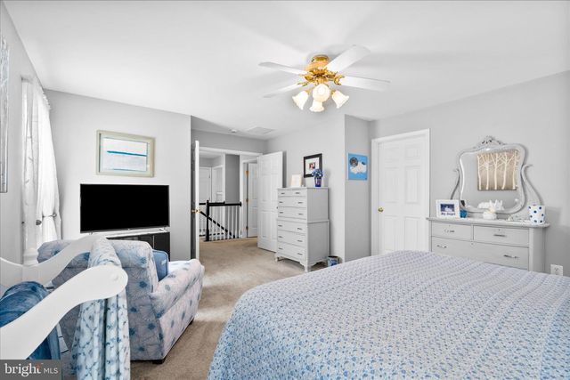 8 ROYAL CROWN CT, Germantown, MD 20876
