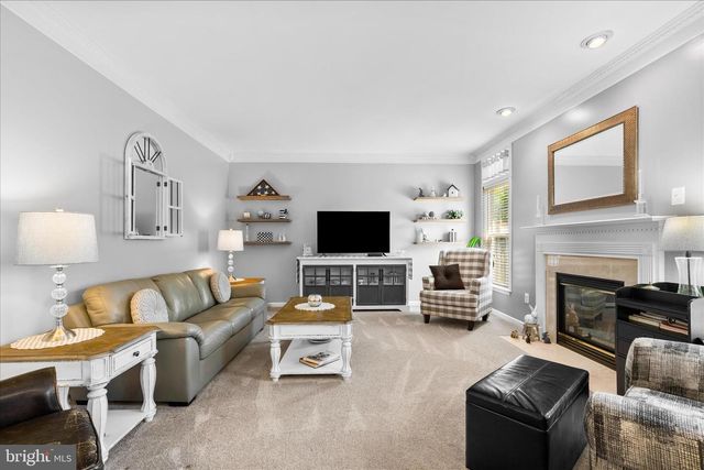 8 ROYAL CROWN CT, Germantown, MD 20876