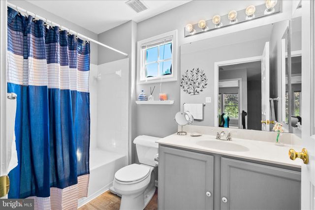 8 ROYAL CROWN CT, Germantown, MD 20876