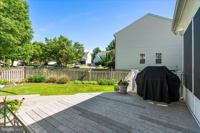 8 ROYAL CROWN CT, Germantown, MD 20876