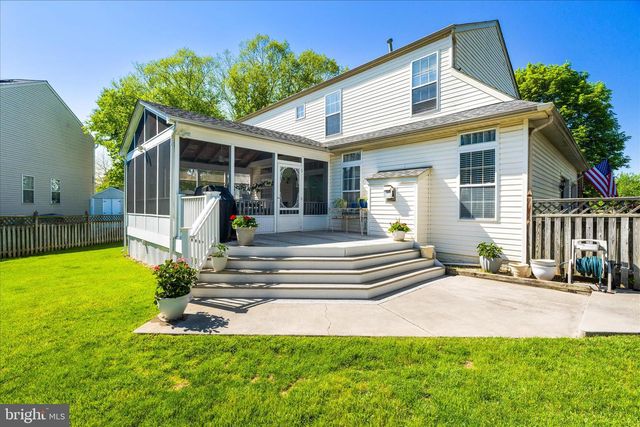 8 ROYAL CROWN CT, Germantown, MD 20876