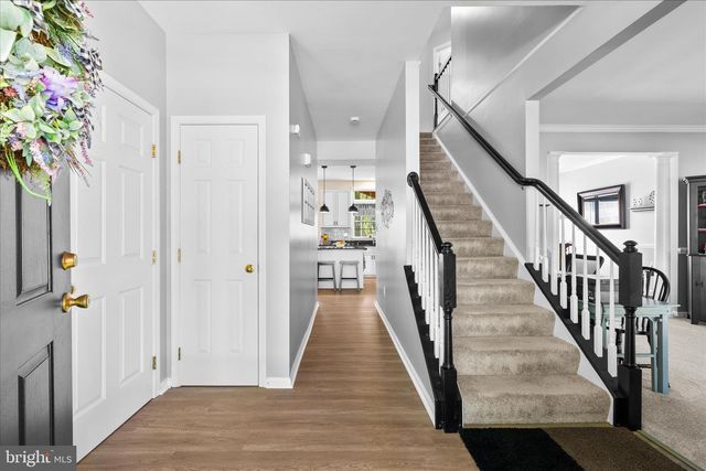 8 ROYAL CROWN CT, Germantown, MD 20876