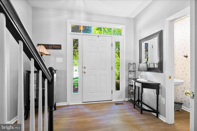 8 ROYAL CROWN CT, Germantown, MD 20876