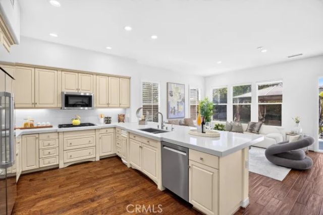20356 Via Cellini, Porter Ranch, CA 91326