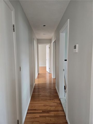 1 Angell Road, Lincoln, RI 02865