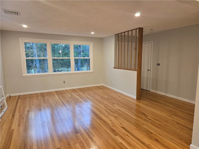 1 Angell Road, Lincoln, RI 02865