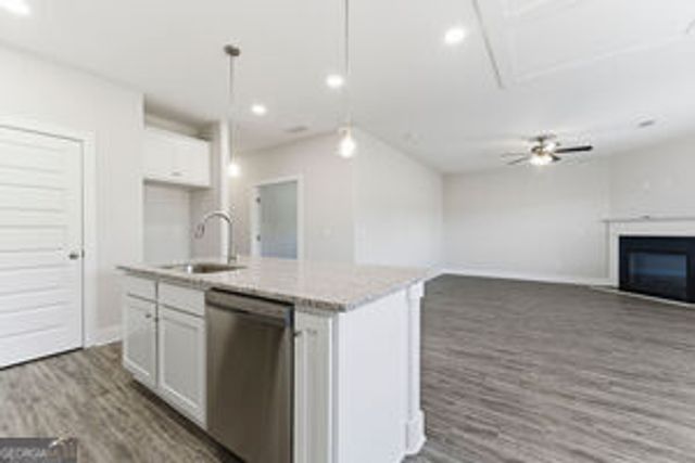 11149 Cornerstone Way, Hampton, GA 30228