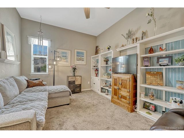 4514 S Valdai Cir, Aurora, CO 80015