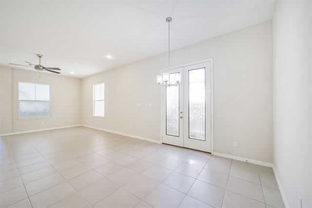 10334 Solitaire Circle, Houston, TX 77070