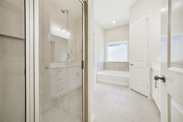 10334 Solitaire Circle, Houston, TX 77070