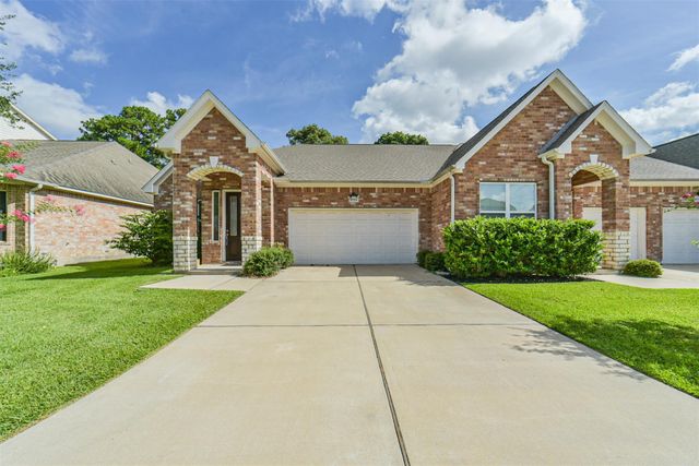 10334 Solitaire Circle, Houston, TX 77070