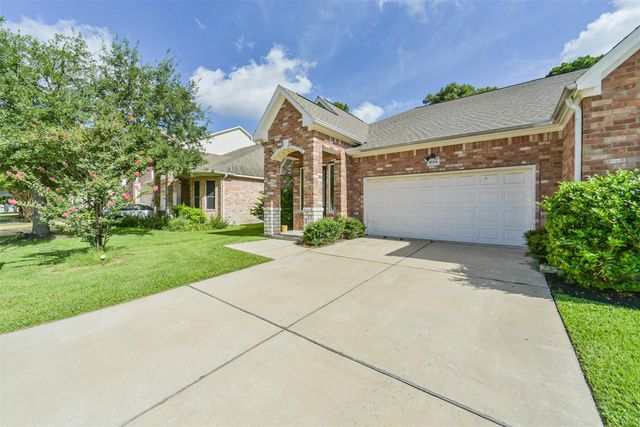 10334 Solitaire Circle, Houston, TX 77070