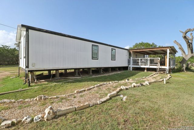 160 DEER VIEW DR, Pipe Creek, TX 78063