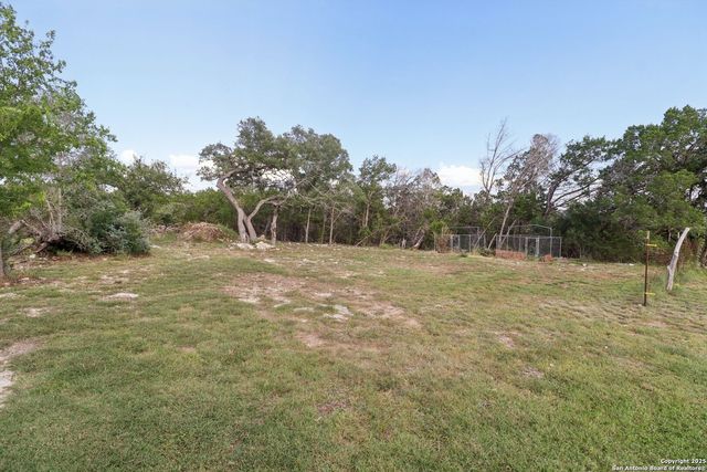 160 DEER VIEW DR, Pipe Creek, TX 78063