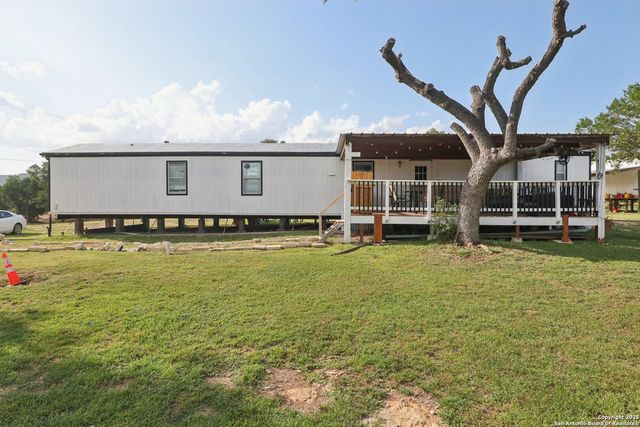 160 DEER VIEW DR, Pipe Creek, TX 78063
