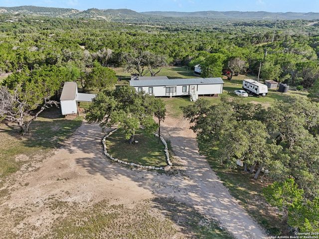 160 DEER VIEW DR, Pipe Creek, TX 78063