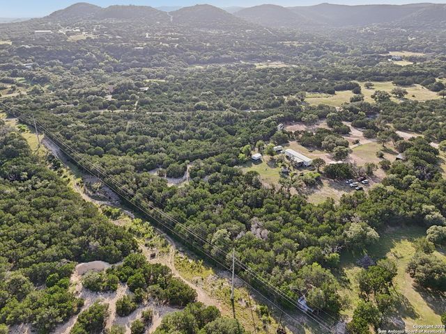 160 DEER VIEW DR, Pipe Creek, TX 78063