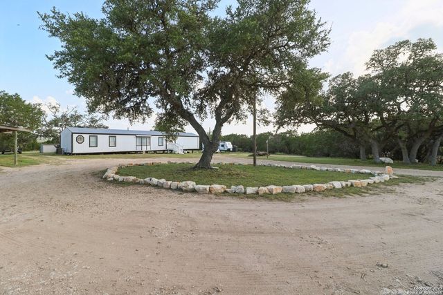 160 DEER VIEW DR, Pipe Creek, TX 78063