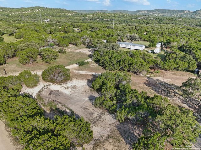 160 DEER VIEW DR, Pipe Creek, TX 78063