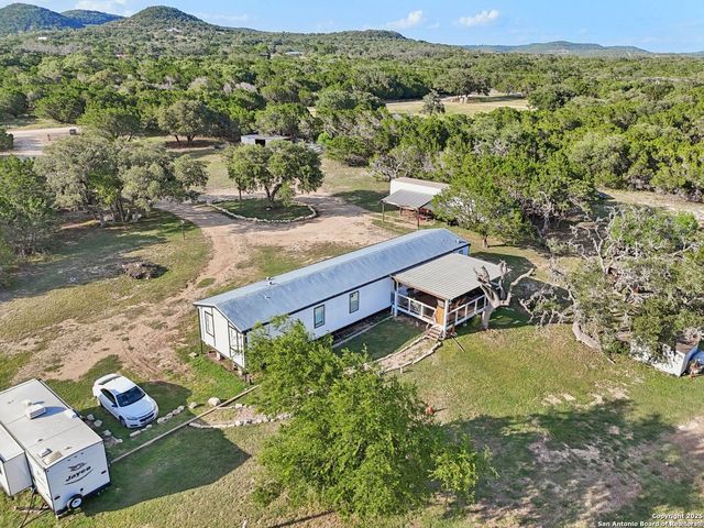 160 DEER VIEW DR, Pipe Creek, TX 78063
