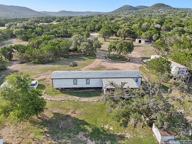 160 DEER VIEW DR, Pipe Creek, TX 78063