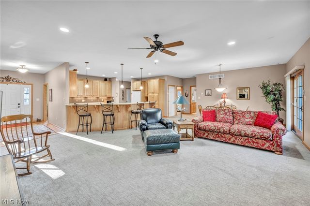 174 Circle Drive, Doylestown, OH 44230