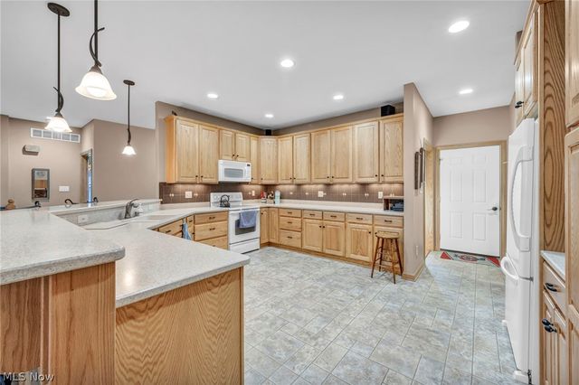 174 Circle Drive, Doylestown, OH 44230