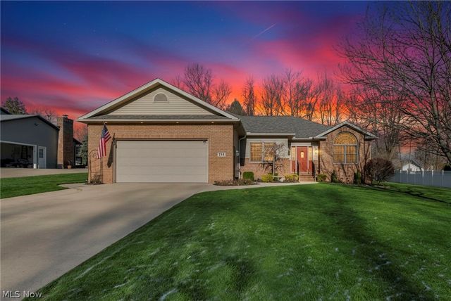 174 Circle Drive, Doylestown, OH 44230