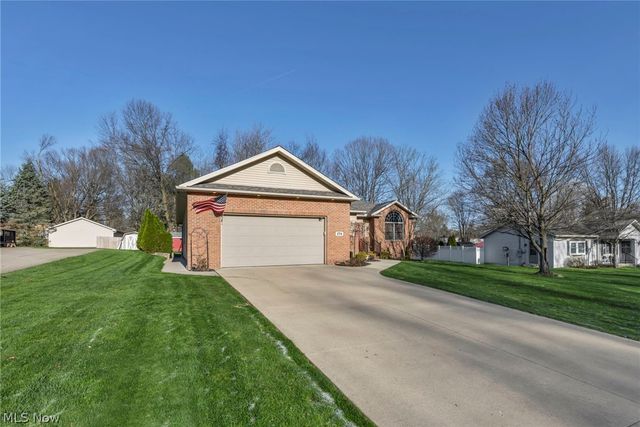 174 Circle Drive, Doylestown, OH 44230