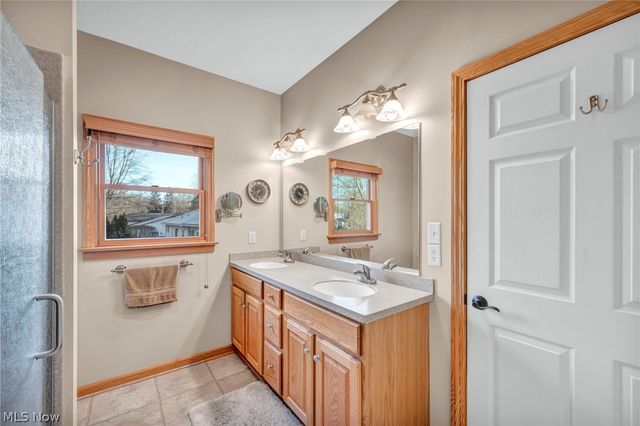 174 Circle Drive, Doylestown, OH 44230