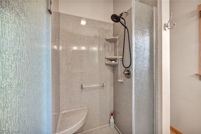 174 Circle Drive, Doylestown, OH 44230