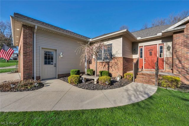 174 Circle Drive, Doylestown, OH 44230