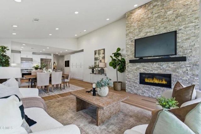 306 E Las Flores Drive, Altadena, CA 91001
