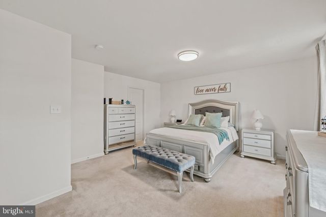 425 LAWRENCE RD, Gerrardstown, WV 25420