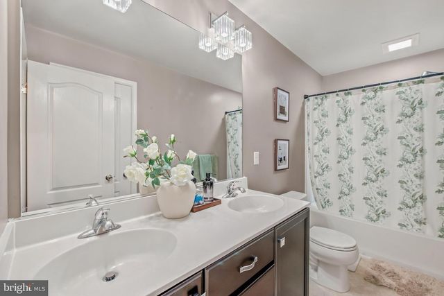425 LAWRENCE RD, Gerrardstown, WV 25420