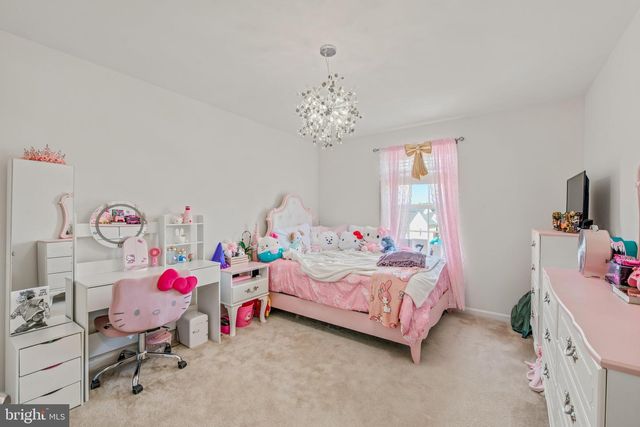 425 LAWRENCE RD, Gerrardstown, WV 25420