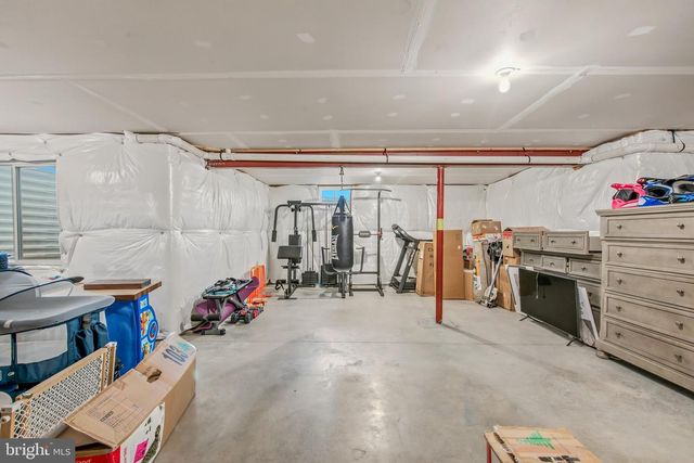 425 LAWRENCE RD, Gerrardstown, WV 25420