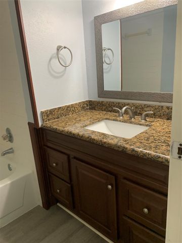 14911 Wunderlich Drive 1013, Houston, TX 77069