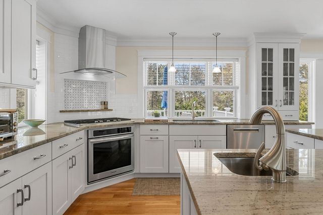1 Captain Williams Way, Truro, MA 02666