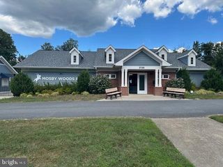 10132 FAIR WOODS DR, Fairfax, VA 22030