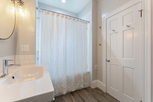 511 E 8th 2, Boston, MA 02127