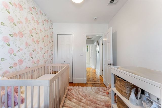 511 E 8th 2, Boston, MA 02127