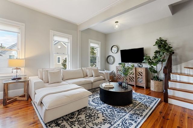 511 E 8th 2, Boston, MA 02127