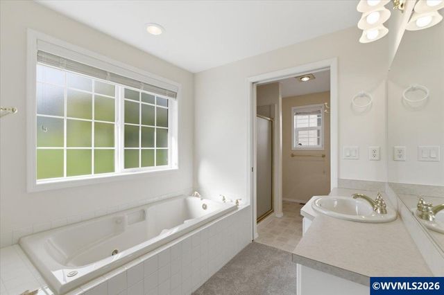 1787 Horseshoe Lake Cir NW, Albany, OR 97321