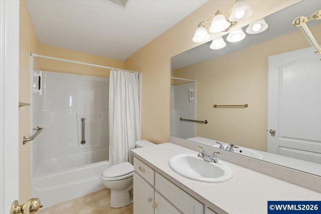 1787 Horseshoe Lake Cir NW, Albany, OR 97321