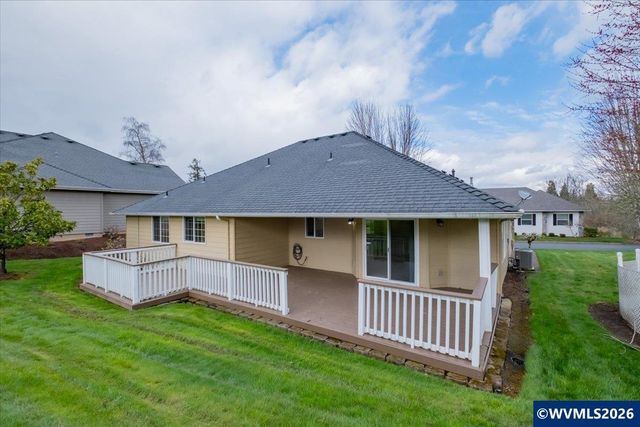 1787 Horseshoe Lake Cir NW, Albany, OR 97321